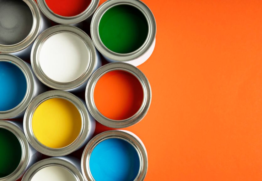 flat-lay-colorful-paint-cans